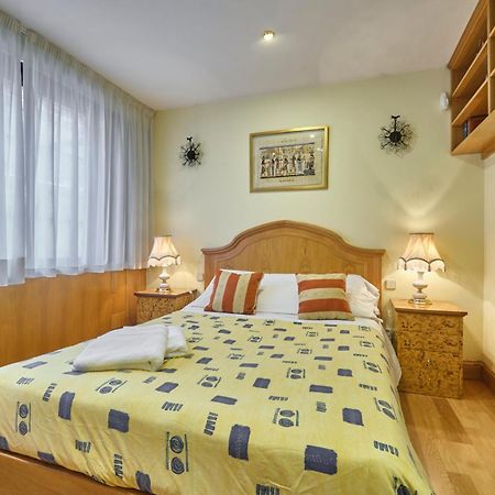 Apartamentos Carlos Madrid Buitenkant foto