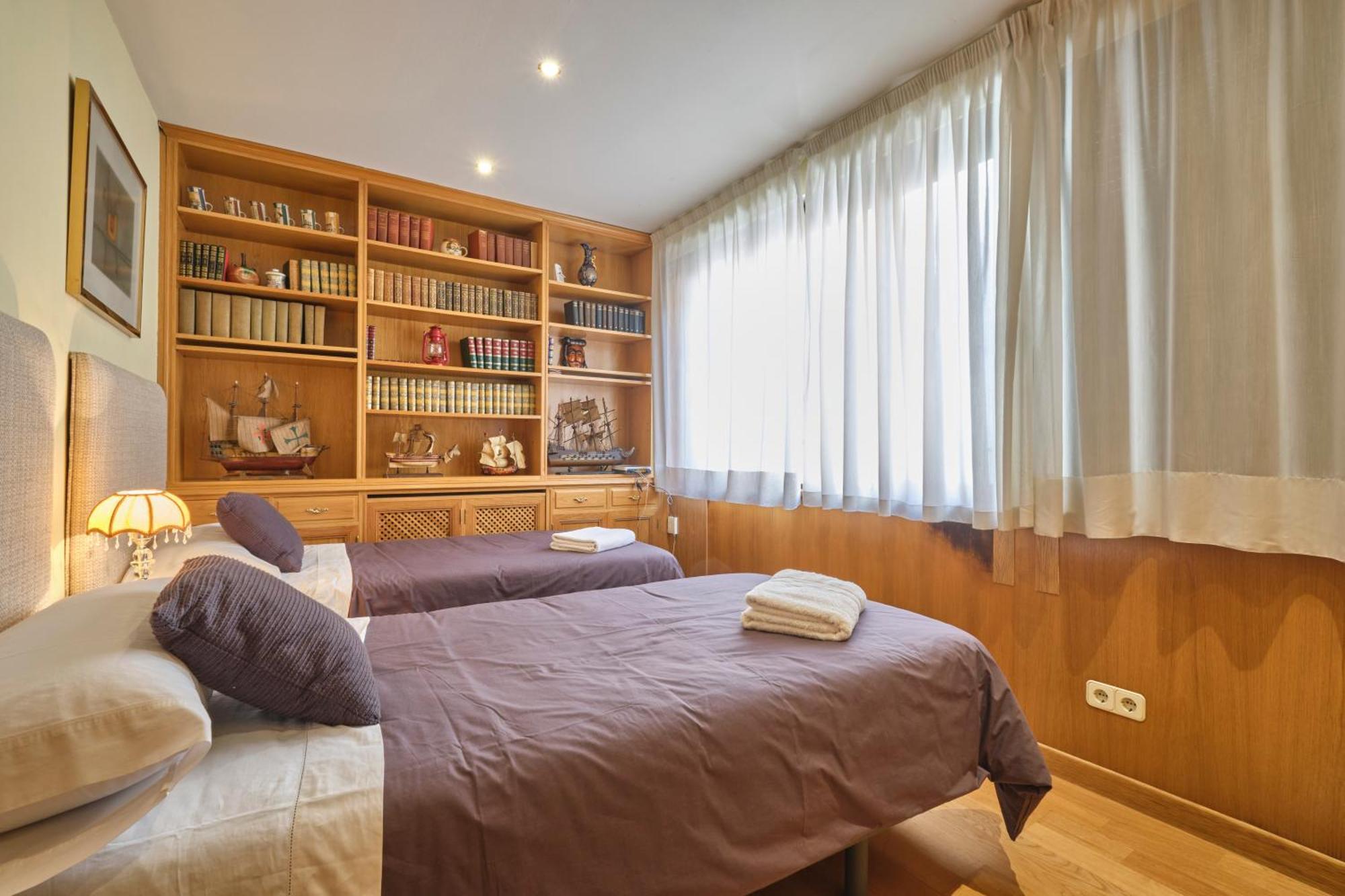Apartamentos Carlos Madrid Buitenkant foto